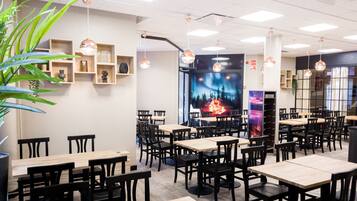 Free daily buffet breakfast