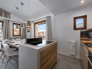 Fridge, microwave, dishwasher, electric kettle