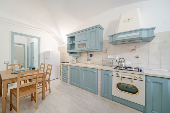 Oven, stovetop, toaster