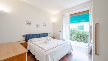 2 Schlafzimmer, Bügeleisen/Bügelbrett, Bettwäsche