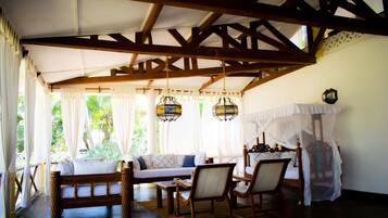 Luxury Villa | 4 bedrooms, laptop workspace, iron/ironing board, free WiFi