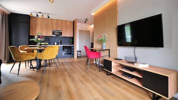Apartamento (24) | Sala de estar | TV de tela plana