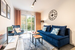 Appartement (42) | Woonruimte | Flatscreentelevisie