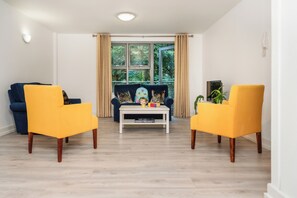 Téléviseur de 32 po avec télévision par cùble