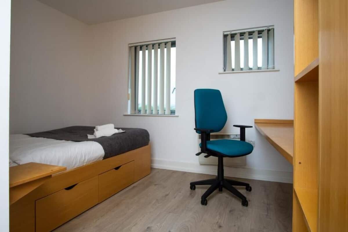 1 quarto, individualmente decorados, individualmente mobiliados