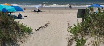 Relax at Easy Peasy Ocean Breezy, a cozy oceanfront condo in Oak Island, perfect for 6!