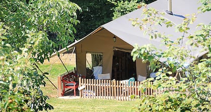 Pagel, Moomba Lodge avec grand jardin et piscine