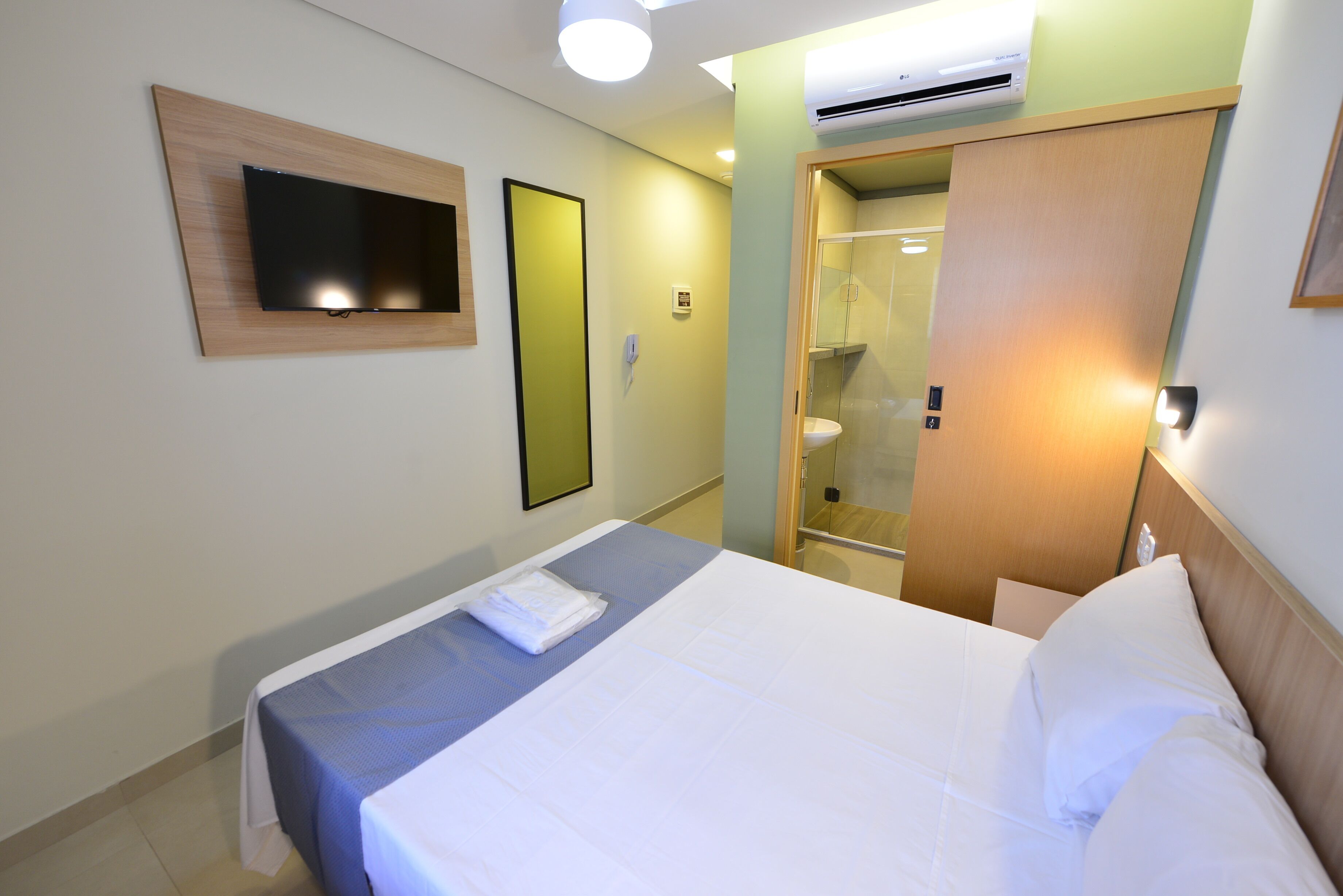 Minibar, desk, free WiFi, bed sheets