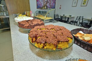 Free daily buffet breakfast