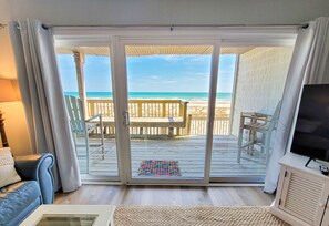 Smart-TV, DVD-Player, Bücher