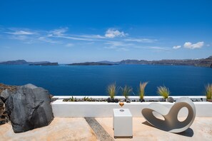 Exterior - Epic View Suites (Santorini)