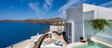 Royal Suite, Hot Tub, Sea View | Front of property