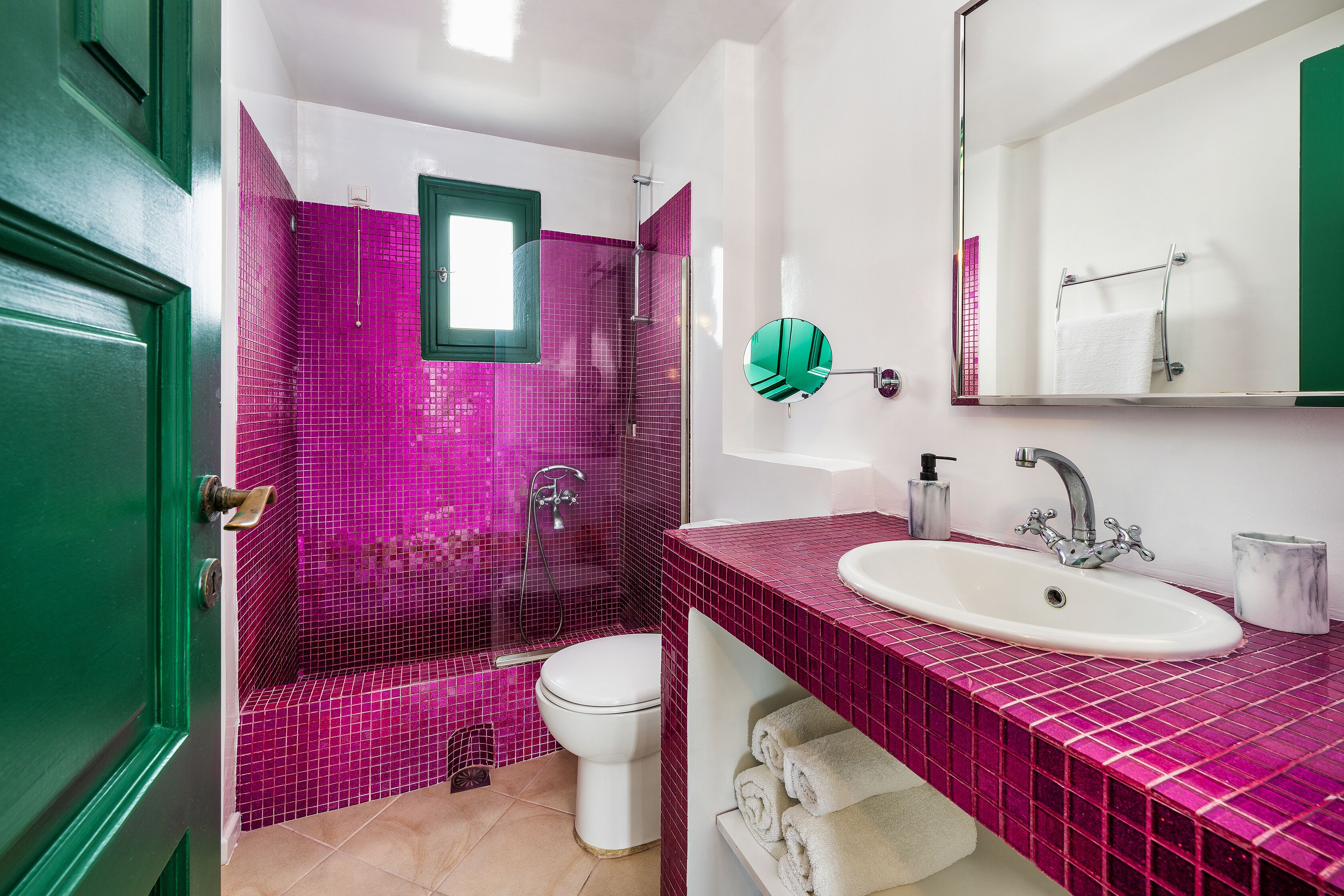 royal suite, hot tub, sea view | bathroom | eco-friendly toiletries, hair dryer, dressing gowns, slippers