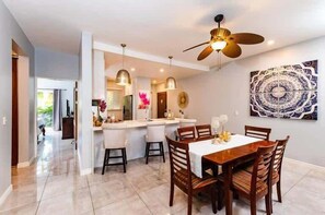 Dining - Walk to Potrero Beach | Cute Condo! (Playa Potrero)