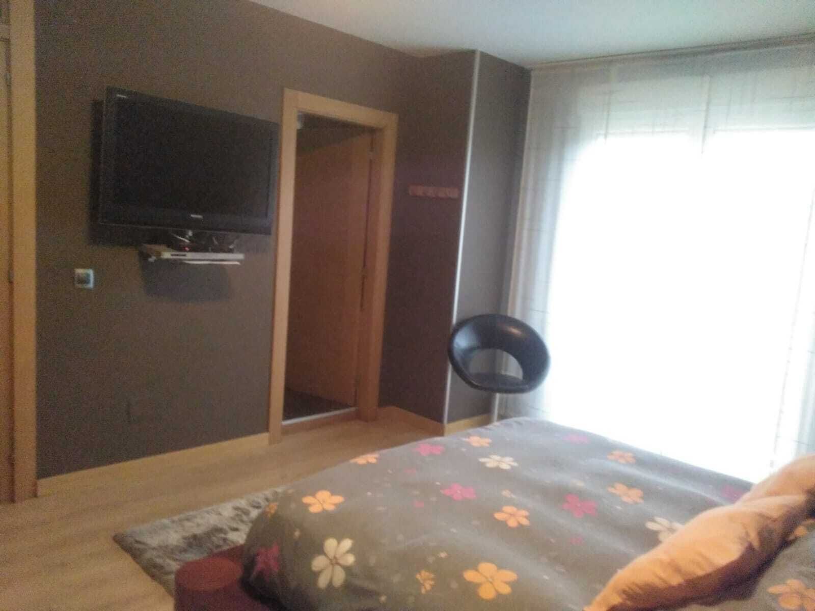 3 chambres, fer et planche à repasser, Wi-Fi gratuit, draps fournis