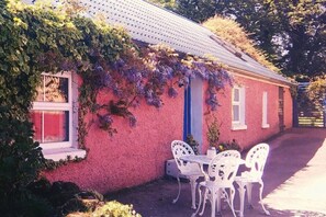 Cottage | Exterior