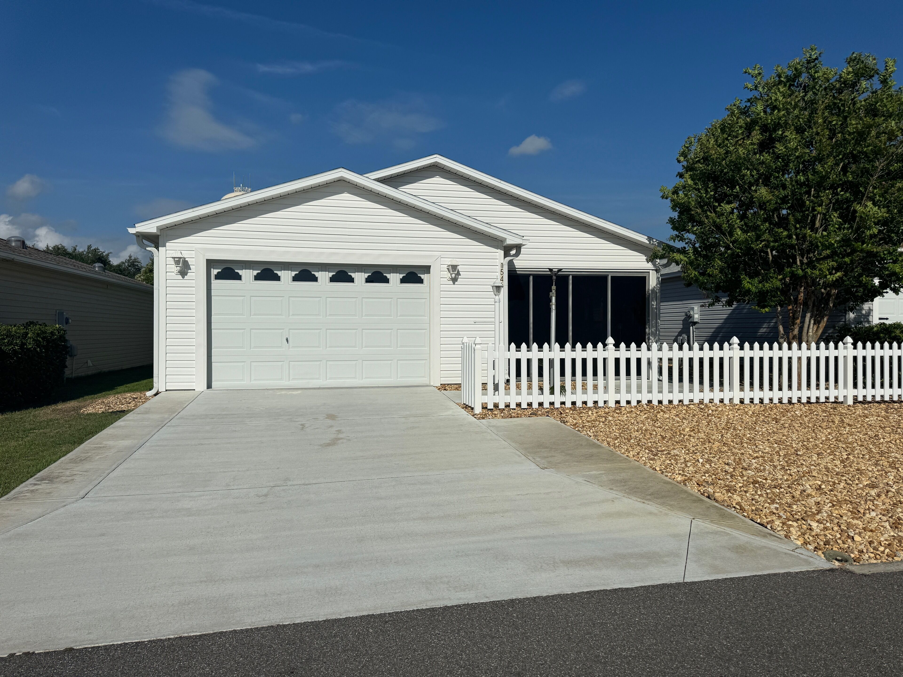 Newly Updated Retreat - Village of Duval - Golf Cart, Patio, & Modern Comfort