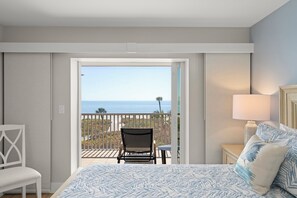 Unclassified image, 4 of 47, button