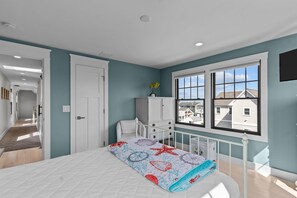 4 chambres, fer et planche à repasser, Wi-Fi gratuit, draps fournis