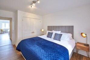 2 quartos, ferros/tábuas de passar roupa, Wi-Fi, roupa de cama