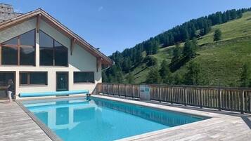 Piscine couverte, piscine chauffée