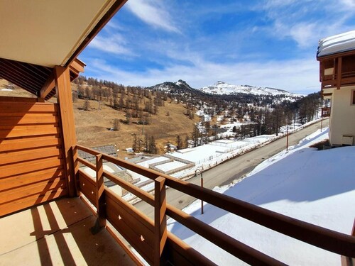 Bis 100m skipiste, 3te Etage, balkon, parkmöglichkeiten, fernseher, schließfach für die skier, 32m²