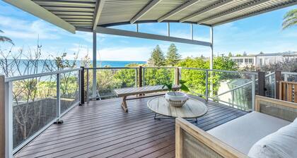 RELAX @ Sea La Vie KIAMA Million Dollar Views