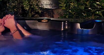 RELAX @ Sea La Vie KIAMA Million Dollar Views