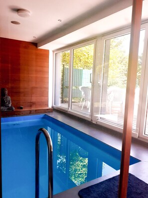 Innenpool, beheizter Pool