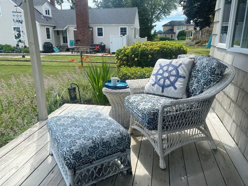 Ideal Madison vacation home just steps to private beach!