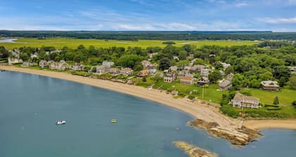 Ideal Madison vacation home just steps to private beach!