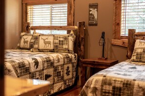 4 chambres, fer et planche à repasser, lit parapluie, Wi-Fi gratuit
