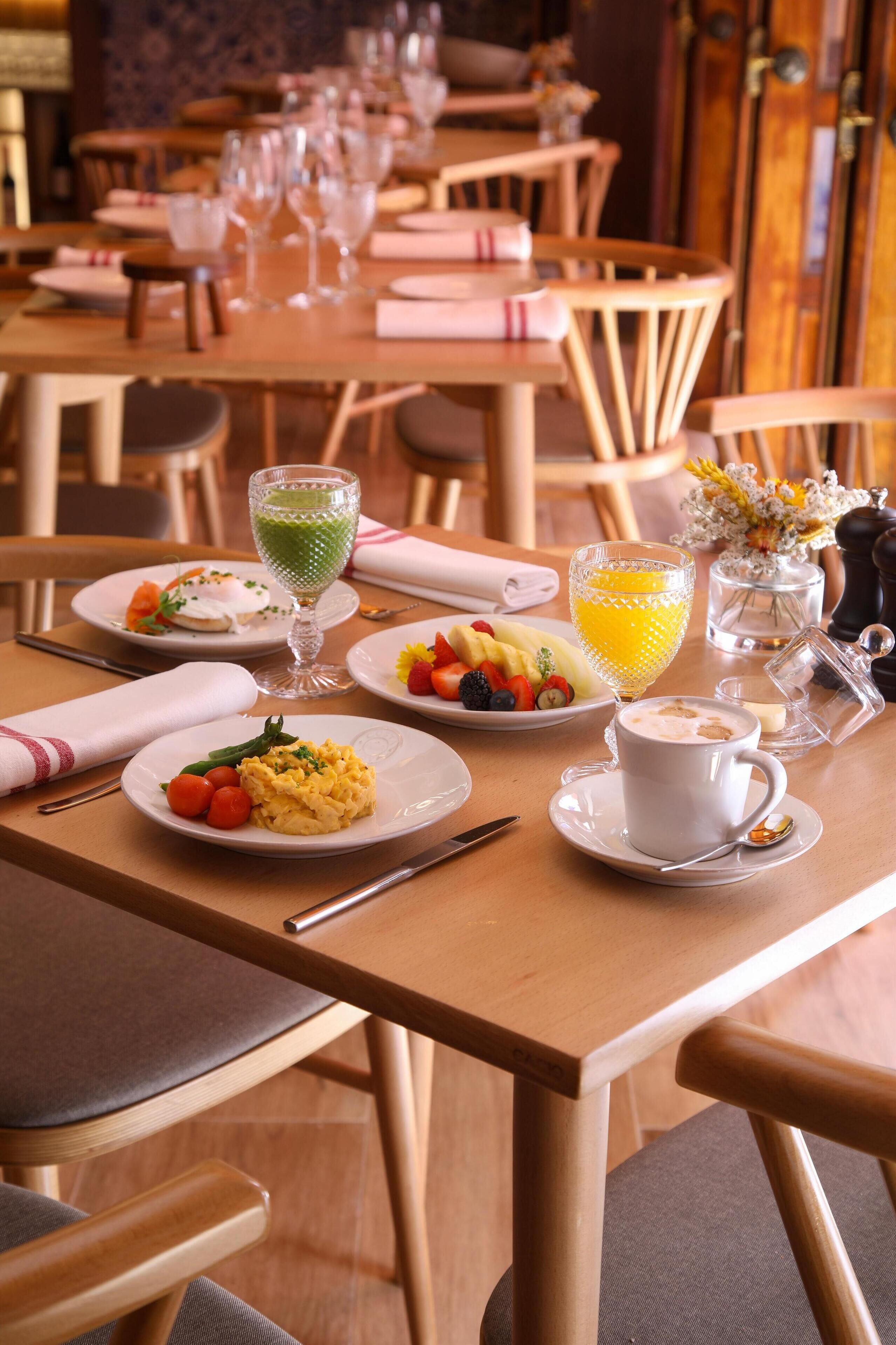 daily buffet breakfast (eur 15 per person)