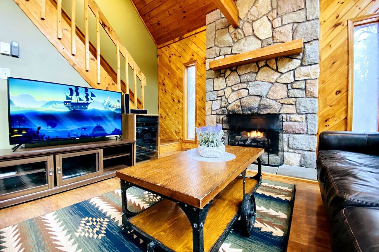 Pet friendly and 0.5 miles to beach