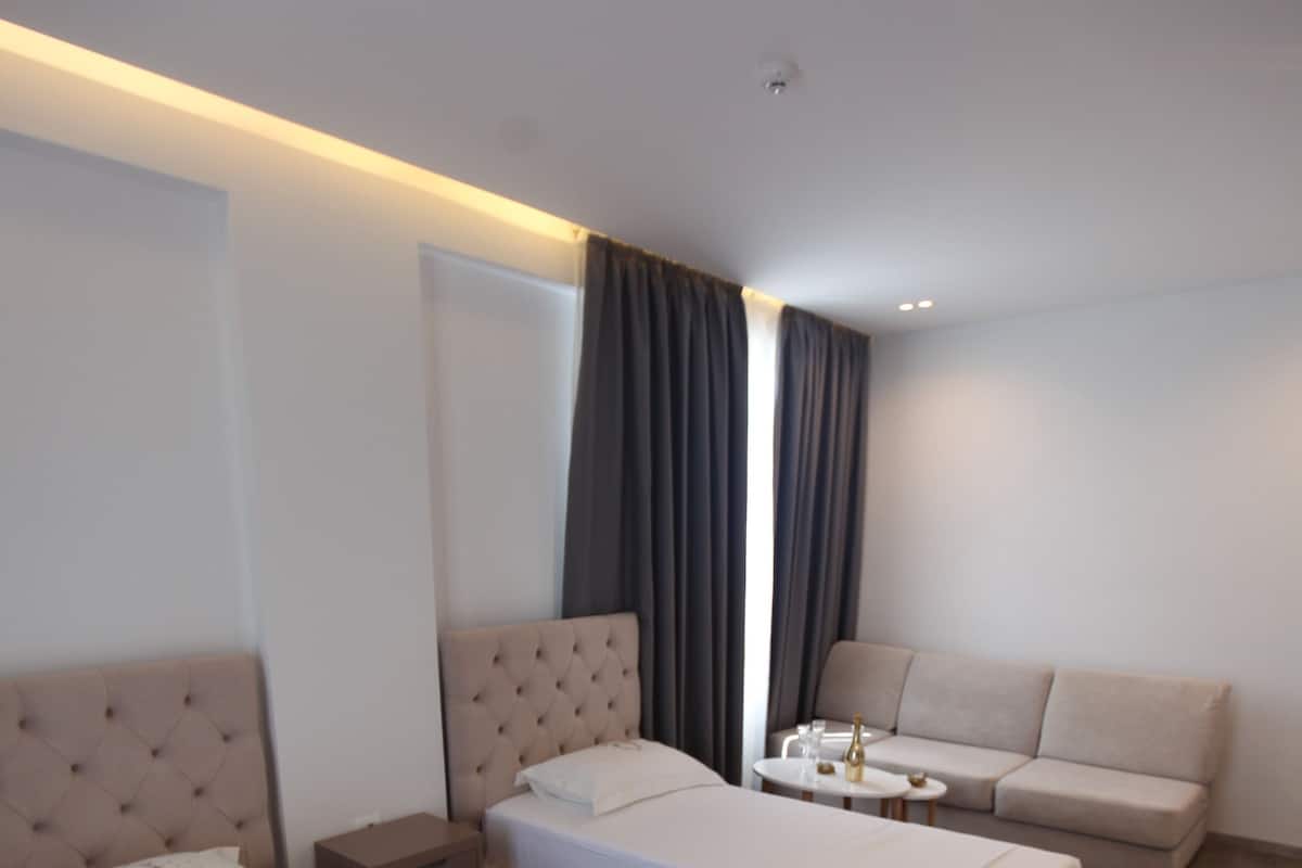 Family Room | Free WiFi, bed sheets