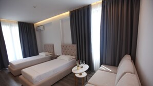 Interior - Hotel Mare 2 (Ksamil)
