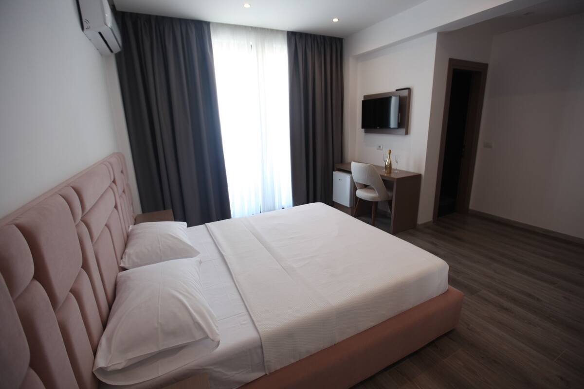 Triple Room | WiFi (free), bed sheets