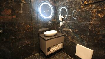 Chambre Triple | Salle de bain