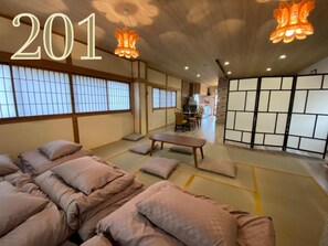 Interior - Room 201 with balcony 1 floor bath toilet 2 w - 201 / Osaka Ōsaka (Osaka)