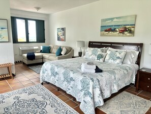 4 bedrooms, desk, iron/ironing board, free WiFi