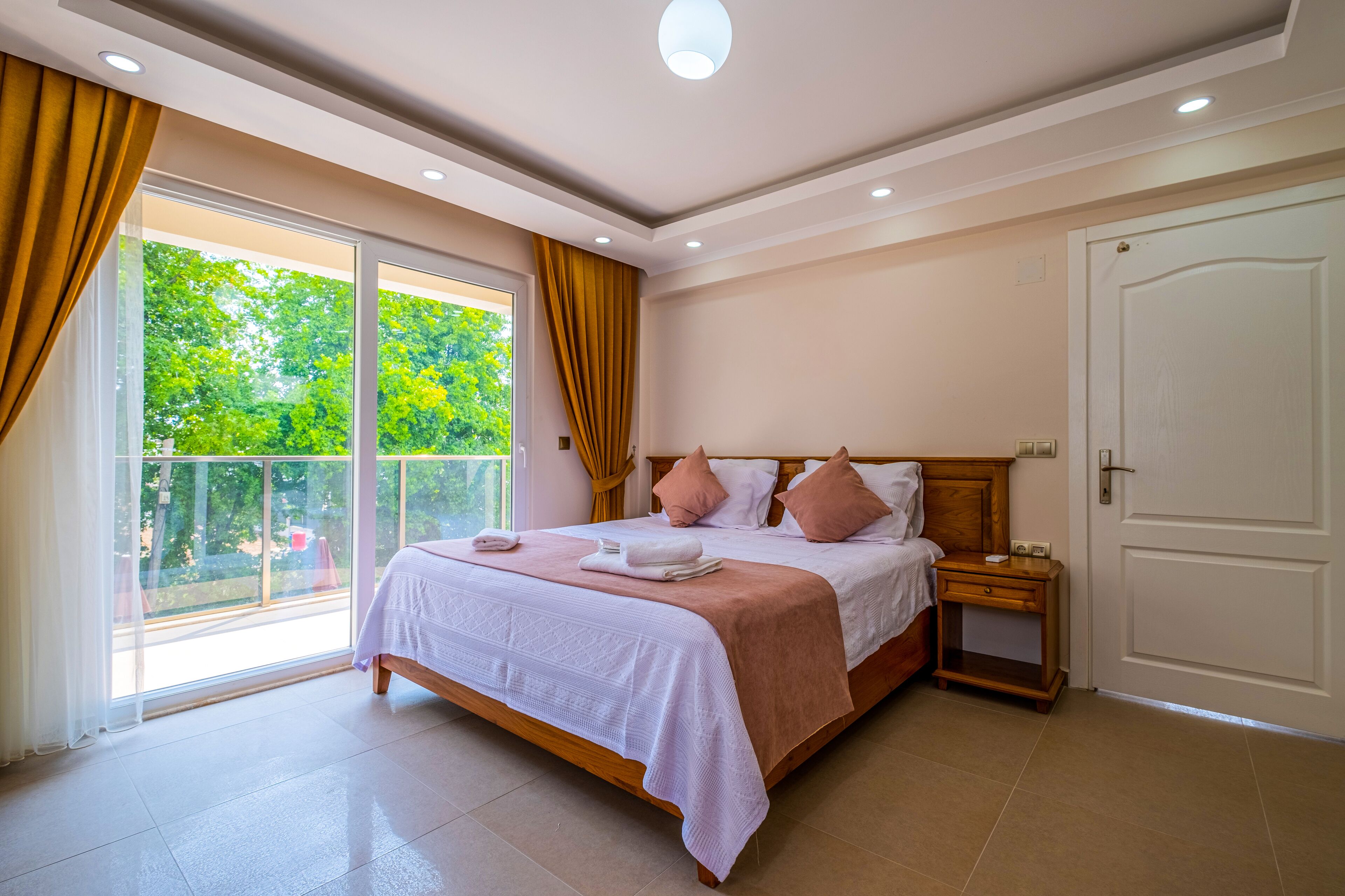 Vila Mewah | 4 kamar tidur, tirai kedap cahaya, dan setrika/meja setrika