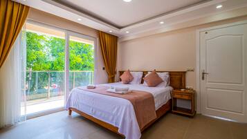 Vila Mewah | 4 kamar tidur, tirai kedap cahaya, dan setrika/meja setrika