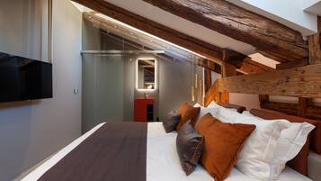 1 chambre, couette en duvet d'oie, minibar