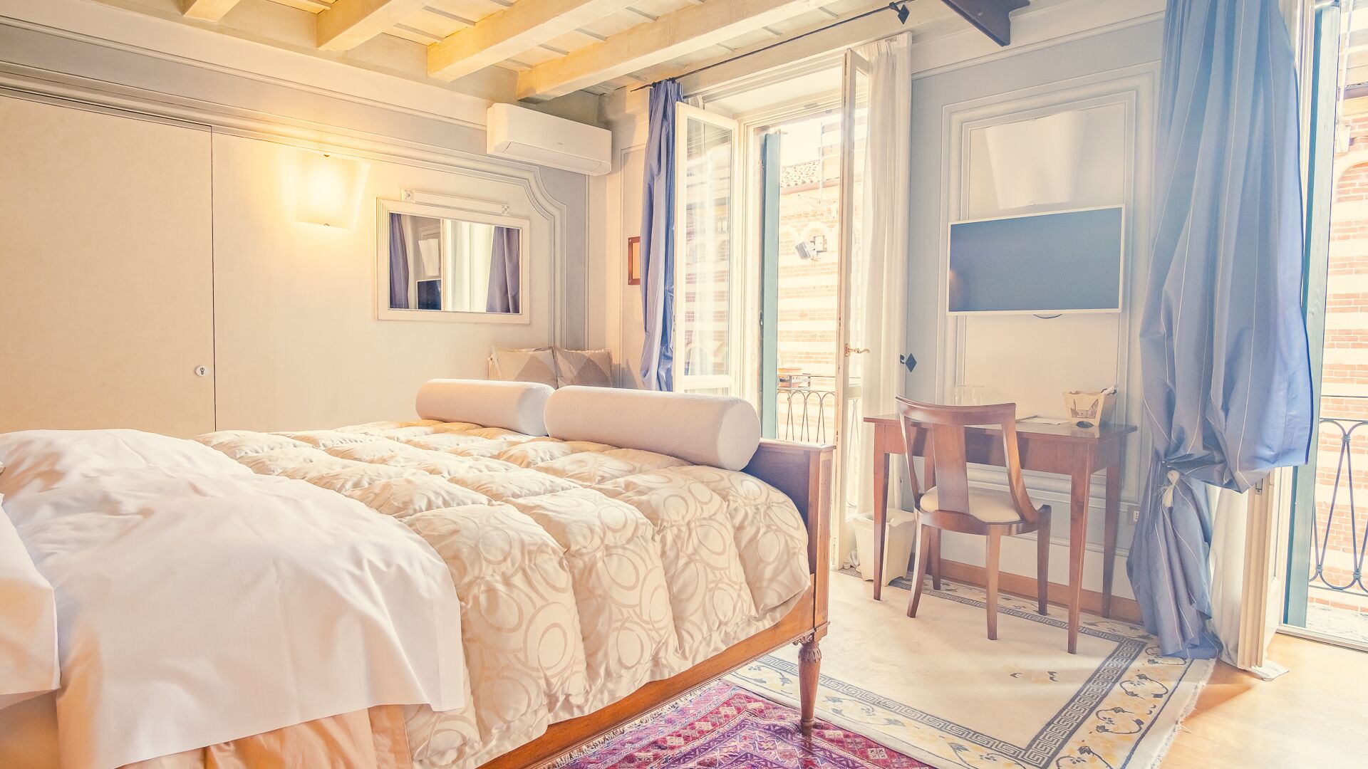 1 camera, Wi-Fi gratuito, lenzuola