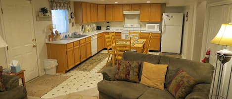 Smart TV, stereo, offices