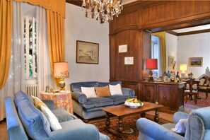 Smart TV, books, offices