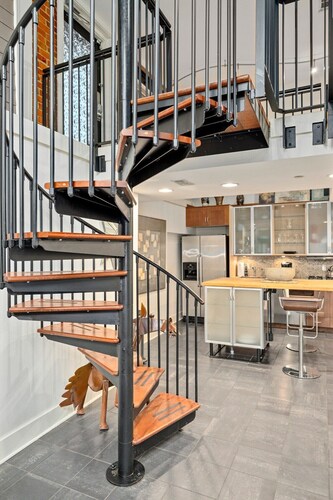 The Ice Loft - In Entertainment District