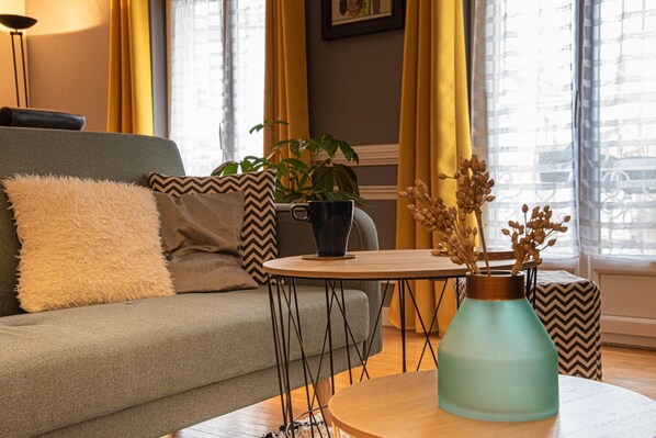 Télévision, chaîne hi-fi