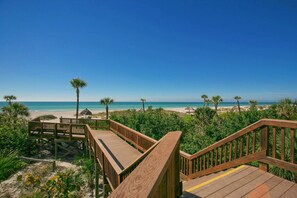 Property grounds - PENTHOUSE WITH A SPECTACULAR VIEWS OF THE GULF OF MEXICO EQUALY SARASOTA BAY (Longboat Key)
