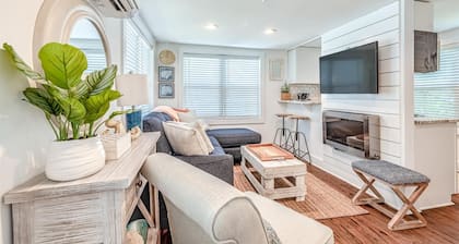 1950s Beach Cottage Unit C